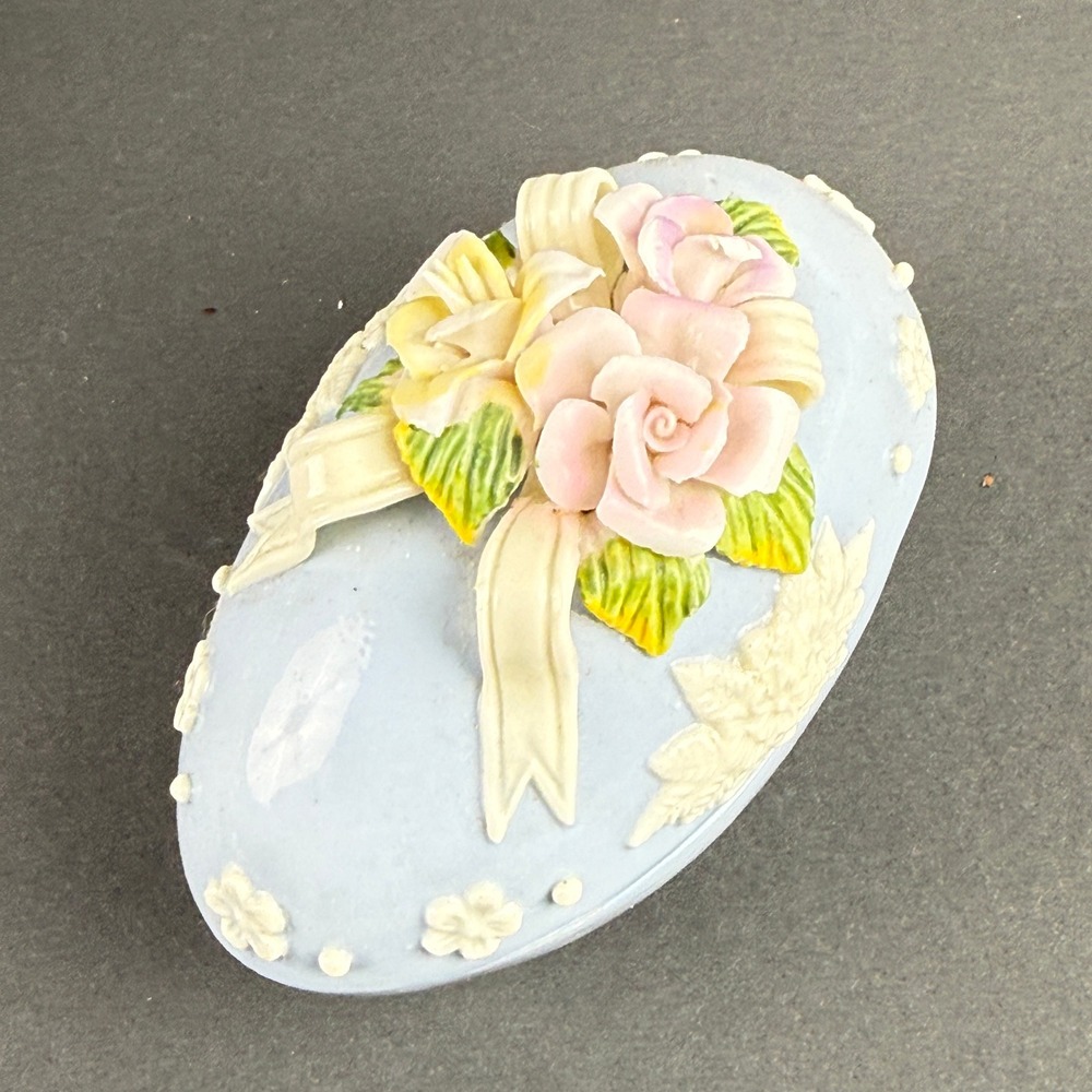 Ceramic Easter Egg 4" Trinket Box Set of 4 Blue Cream Floral Decor - Picture 4 of 16